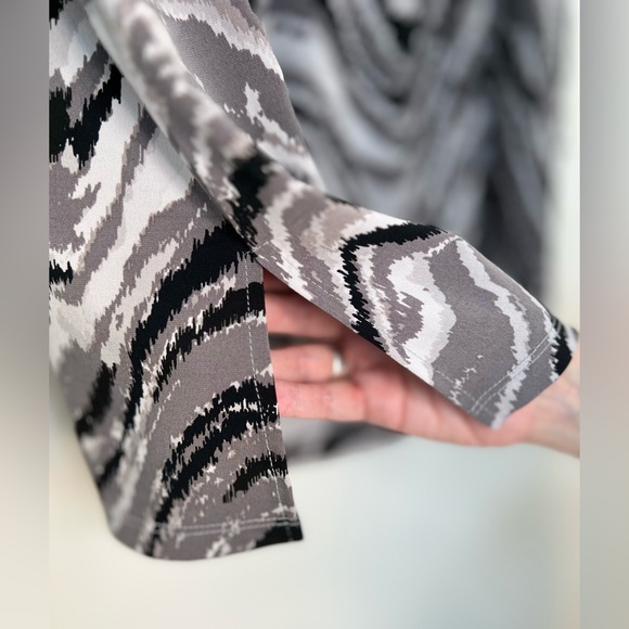 TanJay Brand, Size: XL, Black/Grey/White, interesting Pattern, Embellished, EUC - Picture 6 of 8